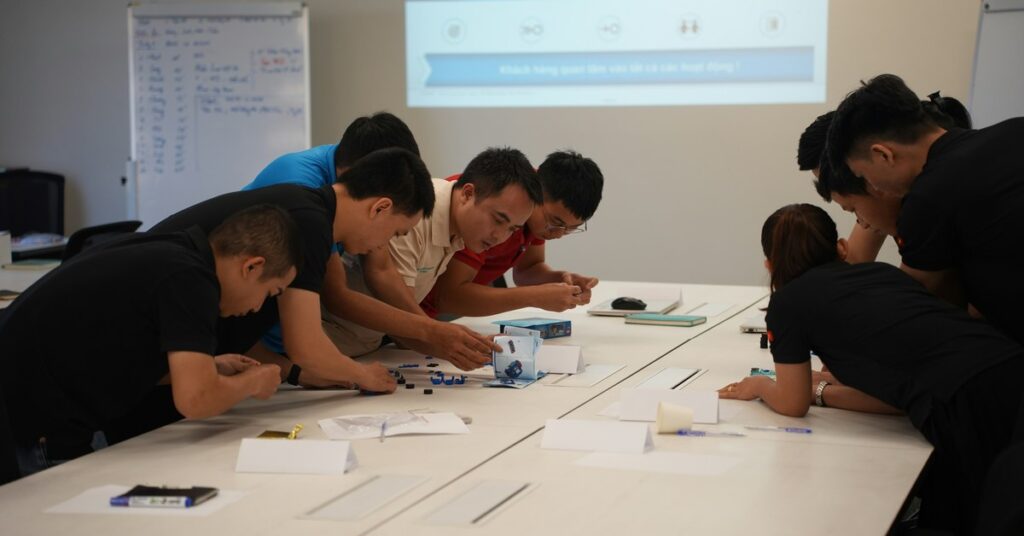 เทรนนิ่งพนักงาน experiential learning soft skills corporate training Thailand by The Blacksmith