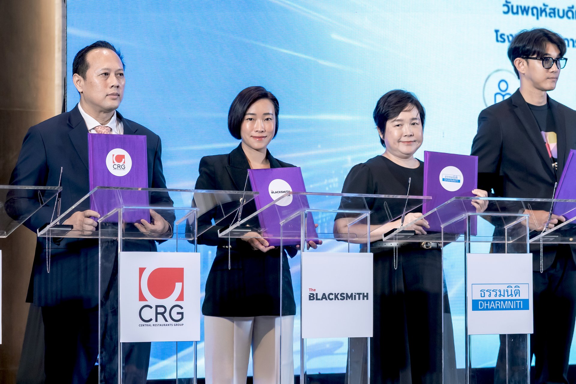 ภาพบรรยากาศพิธีลงนาม MOU The Blacksmith กรมพัฒนาฝีมือแรงงาน One Platform for Skill Development